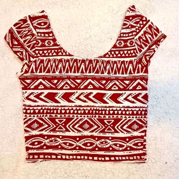 Charlotte Russe tribal print crop top Size S - Picture 1 of 6